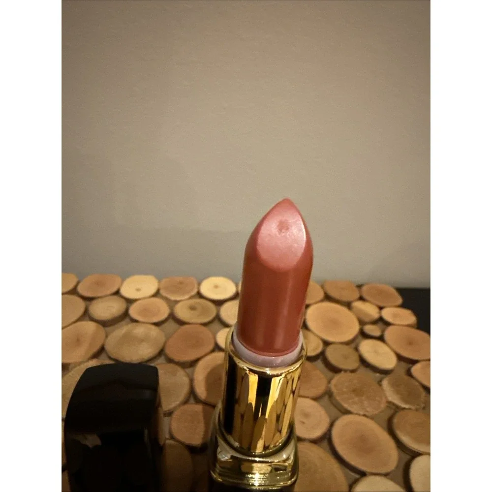 Signature Club A LIPSTICK Shade CM#1 - ‎ NEW / Flaw